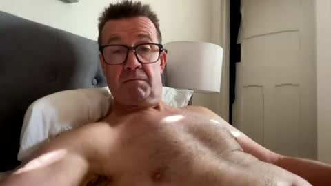 Snapshot of nottsaust chatting on July 9, 2026, 1:09 am Nottsaust online show from July 9, 2026, 1:09 am