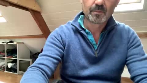 noux69 online show from October 14, 2025, 2:29 pm