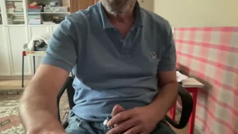 Snapshot of noux69 chatting on May 4, 2026, 3:19 pm noux69 online show from May 4, 2026, 3:19 pm