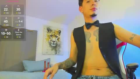 Snapshot of nova_hard chatting on May 5, 2026, 6:43 am Nova online show from May 5, 2026, 6:43 am