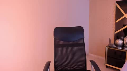 Snapshot of novabeaumont chatting on November 20, 2025, 9:36 pm novabeaumont online show from November 20, 2025, 9:36 pm