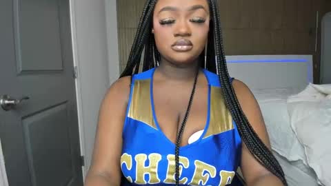 Nova online show from October 5, 2025, 11:13 pm