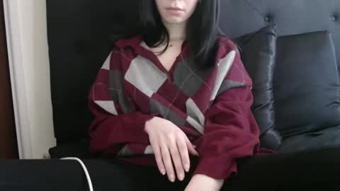 Snapshot of novafrey chatting on February 10, 2026, 8:24 pm Olivia online show from February 10, 2026, 8:24 pm