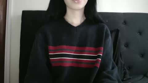 Olivia online show from April 16, 2026, 1:23 pm