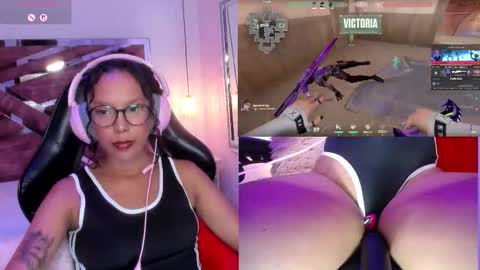 Snapshot of novalyn_ chatting on October 7, 2025, 4:53 am Nova online show from October 7, 2025, 4:53 am