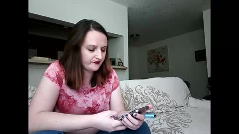 Snapshot of novarose233609 chatting on January 1, 2025, 6:26 am novarose233609 online show from January 1, 2025, 6:26 am