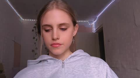 Mia Blake online show from March 30, 2026, 12:06 pm