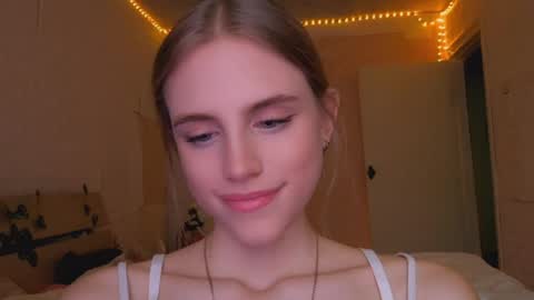 Mia Blake online show from April 1, 2026, 1:41 pm