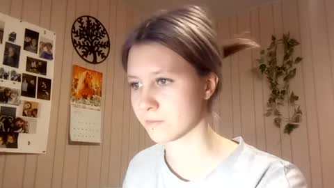 Snapshot of novellahartig chatting on February 28, 2026, 3:24 pm Sari It is my first day online show from February 28, 2026, 3:24 pm