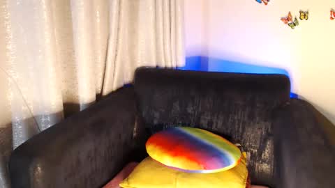 nudeberries515 online show from March 11, 2026, 3:23 am