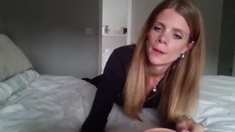 Alice  Nudgeman online show from October 13, 2025, 8:25 am