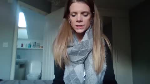 Alice  Nudgeman online show from November 25, 2025, 9:09 am