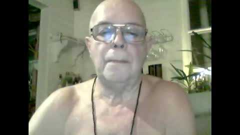 Haky online show from December 2, 2024, 9:06 pm