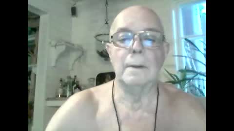 Haky online show from December 7, 2024, 1:29 pm
