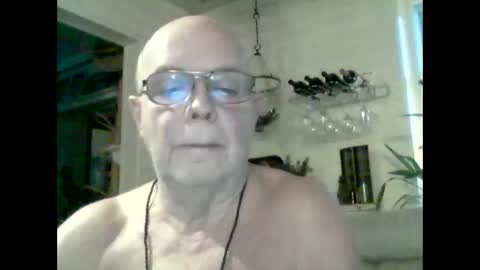 Haky online show from December 12, 2024, 2:11 pm
