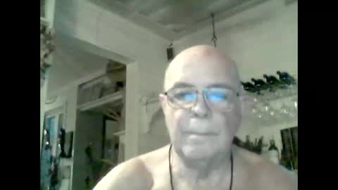 Haky online show from December 18, 2024, 1:02 pm
