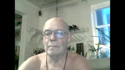 Haky online show from December 21, 2024, 1:53 pm