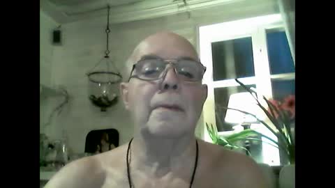 Haky online show from January 5, 2025, 3:02 pm