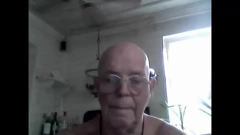 Haky online show from October 6, 2025, 11:40 am