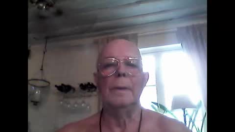 Snapshot of nudistjavist chatting on April 2, 2026, 3:20 pm Haky online show from April 2, 2026, 3:20 pm