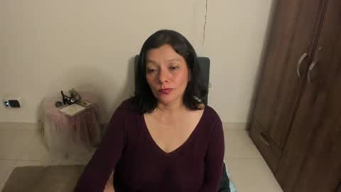 Snapshot of nuit_rose chatting on June 11, 2026, 2:53 am nuit_rose online show from June 11, 2026, 2:53 am