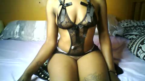 nukshypipi online show from May 18, 2026, 4:29 am