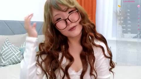 Snapshot of nullgirll chatting on March 18, 2026, 12:36 am Erica online show from March 18, 2026, 12:36 am