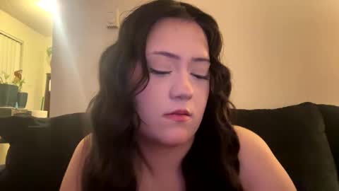 numb_nut_ online show from December 26, 2024, 1:18 am