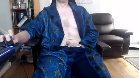 nursefan online show from September 28, 2025, 8:31 am