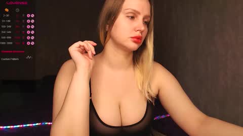 WEELCOMEEEEEEEEEE online show from November 11, 2025, 9:59 pm