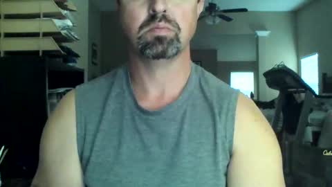 nvrenuff1979 online show from November 7, 2025, 12:49 pm