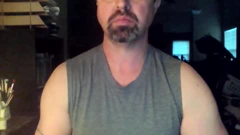 nvrenuff1979 online show from January 19, 2026, 12:31 pm