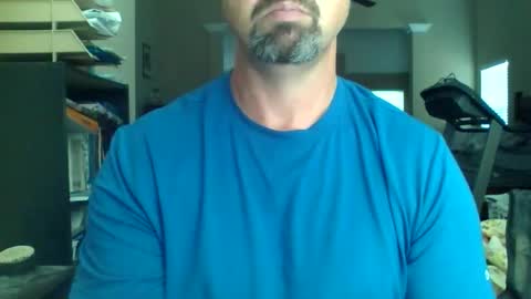 nvrenuff1979 online show from April 26, 2026, 12:58 pm