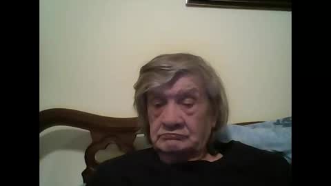 Snapshot of nylonloverll_1965 chatting on April 14, 2026, 10:16 pm nylonloverll_1965 online show from April 14, 2026, 10:16 pm