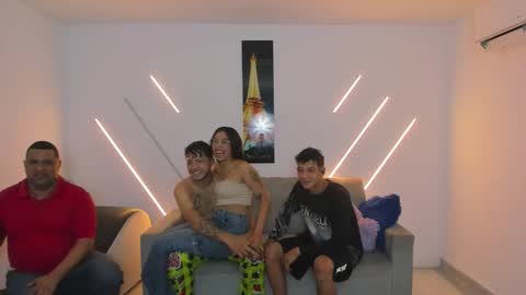 nympho_nathy_sophi online show from December 13, 2025, 9:09 pm