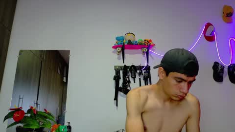 Snapshot of nymphobuddies chatting on February 4, 2025, 4:05 am David and Steven Independents online show from February 4, 2025, 4:05 am