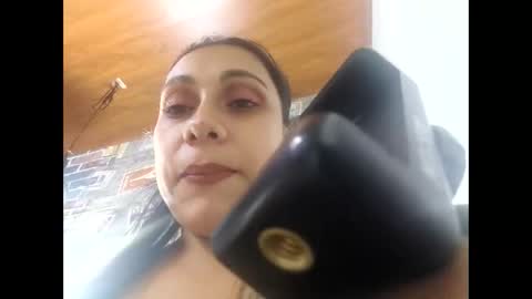 Snapshot of nyra_queen chatting on June 2, 2026, 2:24 am Nyra online show from June 2, 2026, 2:24 am