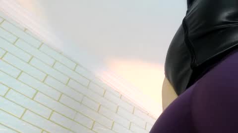 nyx1126 online show from November 6, 2025, 12:28 pm