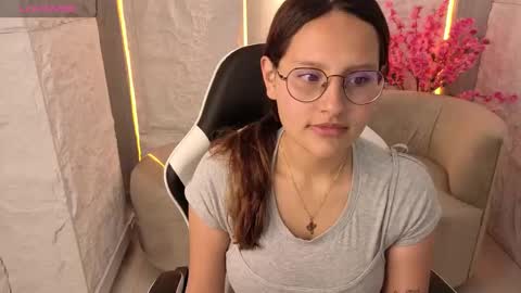 Snapshot of nyx_tamy_tx chatting on September 27, 2025, 12:54 pm Online 800 to 1400 online show from September 27, 2025, 12:54 pm