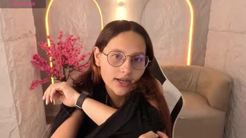 Snapshot of nyx_tamy_tx chatting on October 20, 2025, 1:00 pm Online 800 to 1400 online show from October 20, 2025, 1:00 pm
