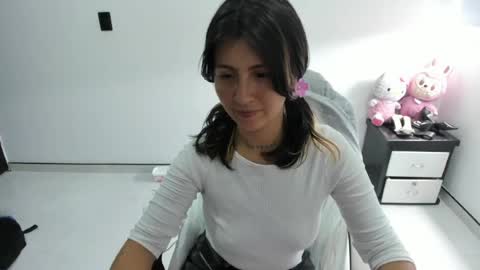 Snapshot of nyxiia chatting on July 4, 2026, 3:29 pm Scarlett online show from July 4, 2026, 3:29 pm