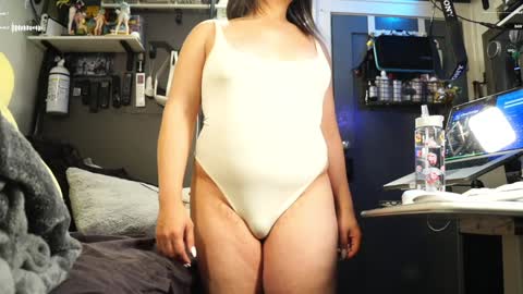 NyxRaven online show from December 9, 2024, 9:28 am