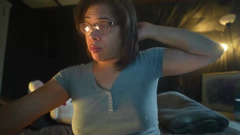 NyxRaven online show from January 6, 2026, 2:32 pm