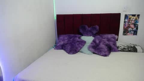 nyxxx_rouge online show from April 3, 2026, 7:17 am