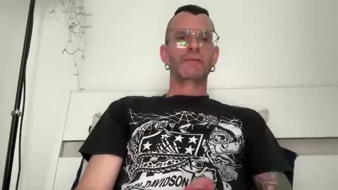 Snapshot of o_johnny_deep_o chatting on June 10, 2026, 10:58 am Jonathan Deep online show from June 10, 2026, 10:58 am