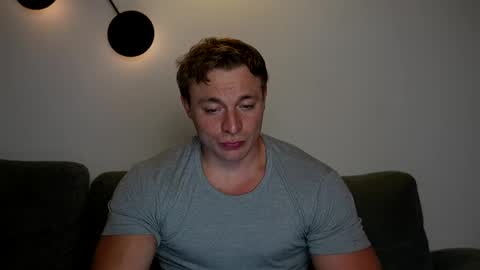 Snapshot of o_r_b_i_t chatting on June 7, 2026, 10:02 pm o_r_b_i_t online show from June 7, 2026, 10:02 pm