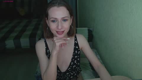 Snapshot of oaklyndobson chatting on February 4, 2025, 8:17 pm Oaklyn online show from February 4, 2025, 8:17 pm