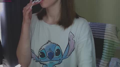 Snapshot of oaklyndobson chatting on September 22, 2025, 9:44 am Oaklyn online show from September 22, 2025, 9:44 am