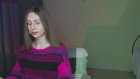 Snapshot of oaklyndobson chatting on October 3, 2025, 3:53 pm Oaklyn online show from October 3, 2025, 3:53 pm