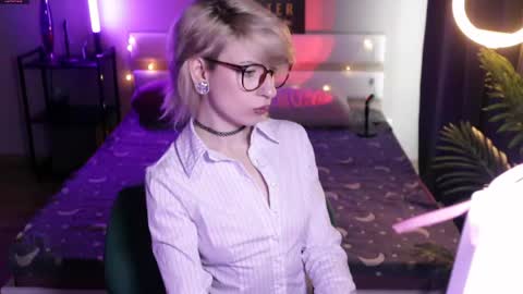 Moonlight online show from April 24, 2026, 9:01 am